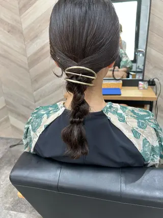 ミディアム ヘアアレンジ SHANTi 飯塚 ヘアセット/髪質改善のヘアスタイル
