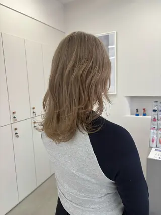 セミロング 🪻韓国カット 🤍yuanのヘアスタイル