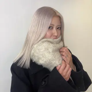 セミロング カラー Ren. 🦋デザインカラーのヘアスタイル