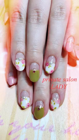 ネイル 桜田 麻菜のネイルデザイン