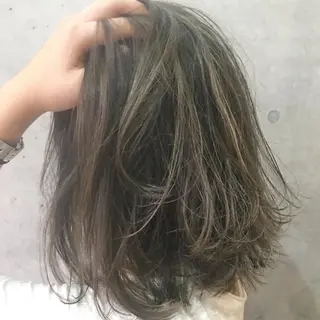 ミディアム カラー ヘアアレンジ 【公式】amble luxe池袋東口🩷のヘアスタイル