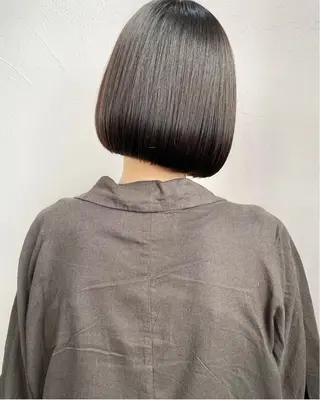 ショート 切りっぱなしボブ/ ブリーチカラー/大塚のヘアスタイル