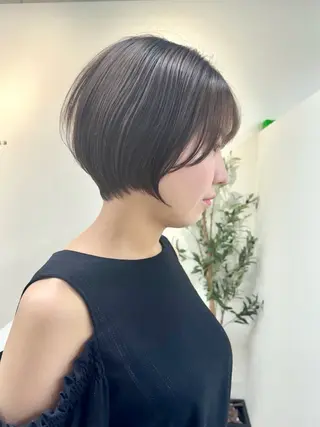 ショート レイヤー×縮毛矯正 深見 拓のヘアスタイル
