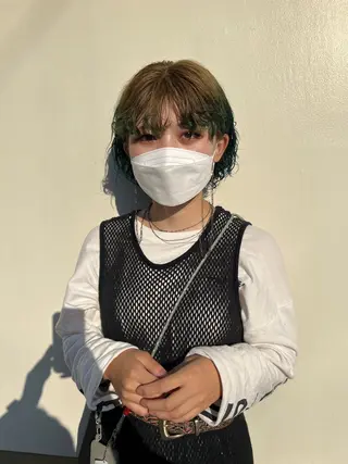 ショート カラー AIconic nagoya所属・縮毛矯正/ レイヤー/ミディアムのヘアスタイル