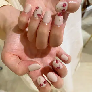 nail salon O (en)所属・vegh. nail／阿波座のネイルデザイン