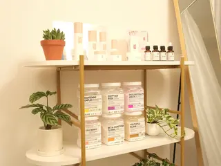 目元・まつパ・美肌フ ェイシャル谷町四丁目のマツエク・マツパデザイン