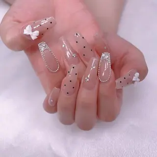 ネイル UMI ネイルサロン新宿🎀のネイルデザイン