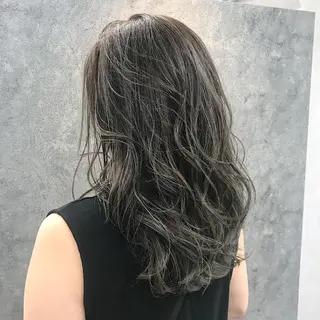 セミロング 所渉/韓国レイヤー /ウルフカットのヘアスタイル