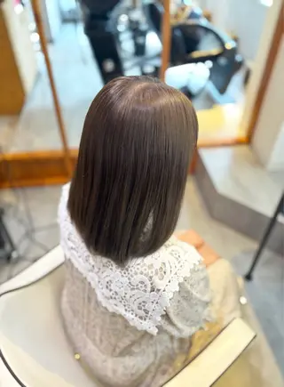 ミディアム 女性専用サロン iiro所属・【レイヤー/似合わせ 】Hina🎀のヘアスタイル