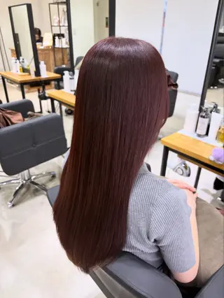 カラー anB アオイのヘアスタイル