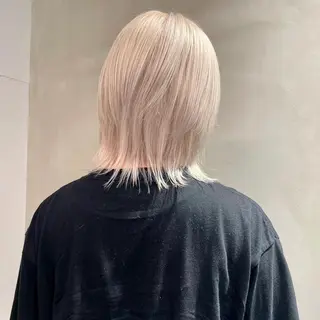 ショート カラー ブロンド／ブリーチ 【SITY.】のヘアスタイル