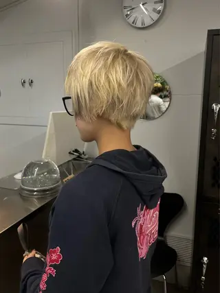 ショート カラー yuan tanakaのヘアスタイル