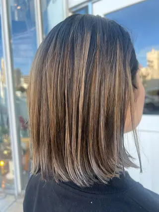 ミディアム カラー 鶴見 和美のヘアスタイル