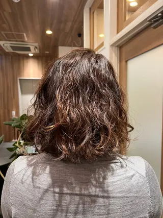 ミディアム 村中 逸紀のヘアスタイル