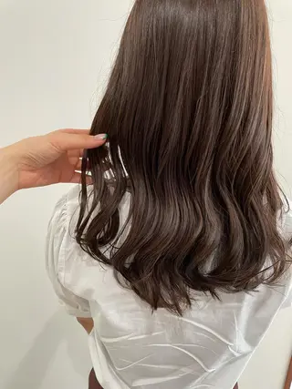 セミロング カラー 🤍似合わせパーマ 奥田沙耶🫧のヘアスタイル