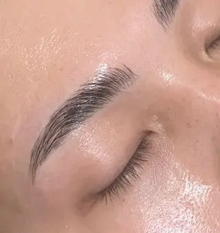 メンズ アイブロウ 山本joieange 心斎橋店のマツエク・マツパデザイン