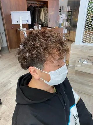 メンズ 波巻きスパイラル/ メンズパーマ/ゆうひのヘアスタイル