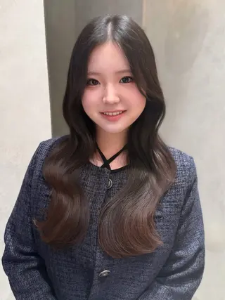 ロング カラー yuuri🎀/大宮 /韓国ヘア/レイヤーのヘアスタイル