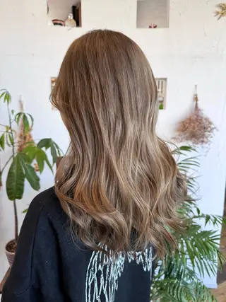 ロング カラー 🌸小掛🌸 豊橋外国人風カラーのヘアスタイル