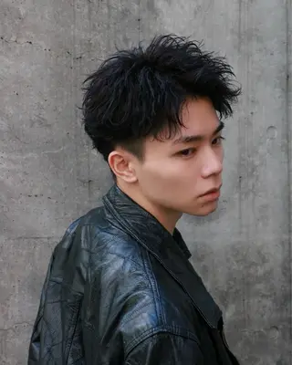 カラー パーマ メンズ RACCOON.TOKYO 渋谷店所属・メンズカット🐺 パーマ特化🔥舜のヘアスタイル