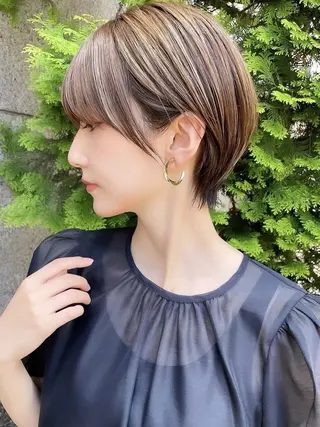 ミディアム Hello by Sea所属・レイヤー/艶髪/ボブ /くびれ/伊藤　勇司のヘアスタイル