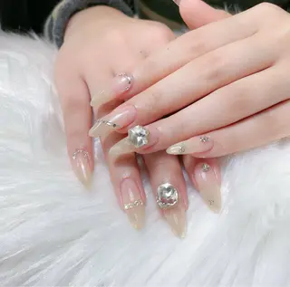 ネイル Tini ANA.CHUOのネイルデザイン