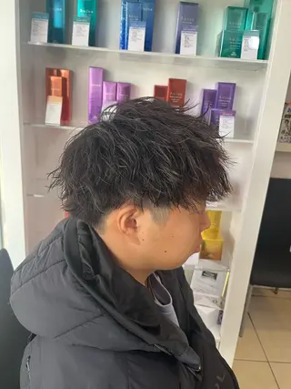 ショート パーマ メンズ 韓国風メンズ/毛流れ ヘアなら須田龍世のヘアスタイル