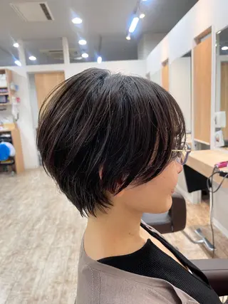 ショート Lily hair所属・メンズ’ショート特化 クロスのヘアスタイル