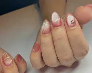 ネイル メラネイル所属・米良 裕子のネイルデザイン