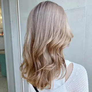 セミロング カラー ☕️ベージュカラー 内藤光哉☕️のヘアスタイル