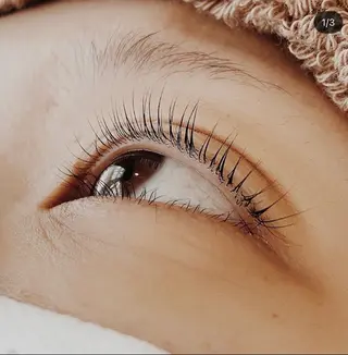 マツエク・マツパ hairdressing salon　mulum所属・Kasumi 店長のマツエク・マツパデザイン