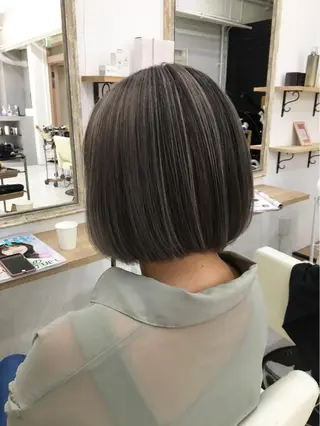 ショート カラー 宇田川 直輝のヘアスタイル