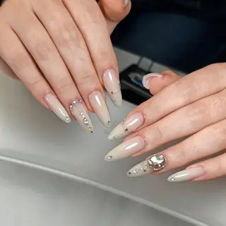 ネイル LETHI LINHのネイルデザイン