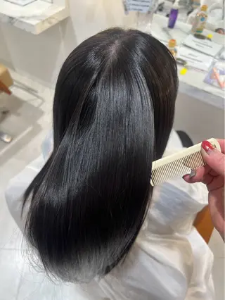 セミロング ヘアメイクwill野田阪神店所属・石井 悠のヘアスタイル