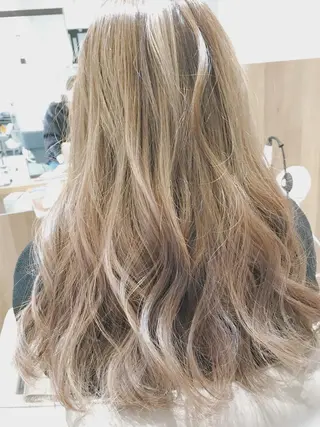 ロング カラー ヘアアレンジ 谷合 貴志のヘアスタイル
