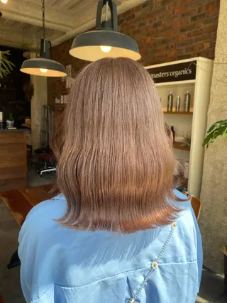 ミディアム カラー the BRIDGE 加藤みのりのヘアスタイル