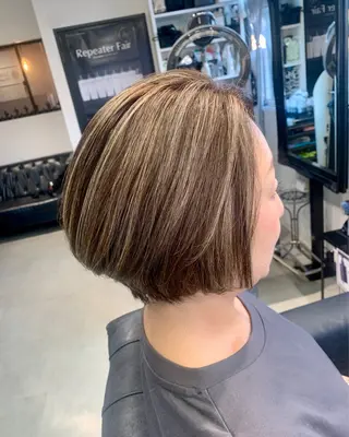 ミディアム カラー Lumos   hairgarden所属・レイヤー/顔周り/ ルーモスのヘアスタイル