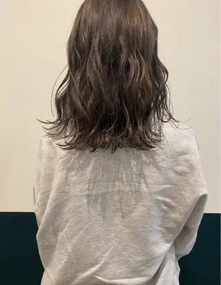 セミロング TELAHAIR蘇我2号店所属・梨沙_ 蘇我2号店のヘアスタイル