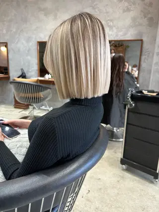 ミディアム 廣瀬双葉 トップスタイリストのヘアスタイル