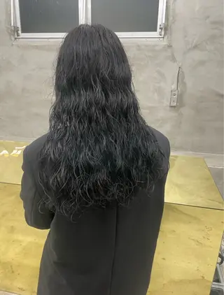 ロング パーマ スパイラルパーマ 🌐hina⭐️のヘアスタイル