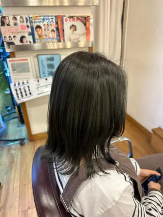 ミディアム エクステ/ハイトーン /レイヤーカットのヘアスタイル