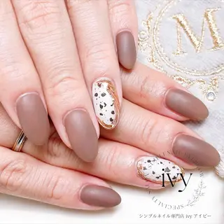 ネイル シンプルネイル専門店 ivy アイビーのネイルデザイン