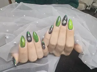 ネイル ENsalon AKIRAのネイルデザイン