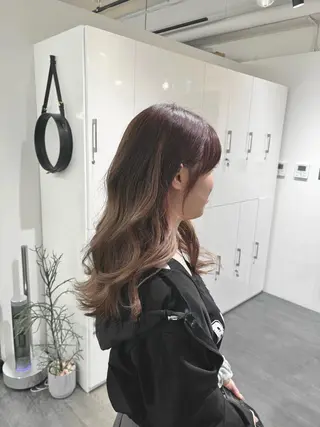 ロング 重久 亜美のヘアスタイル
