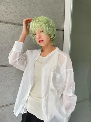 ショート カラー インク 美容院のヘアスタイル