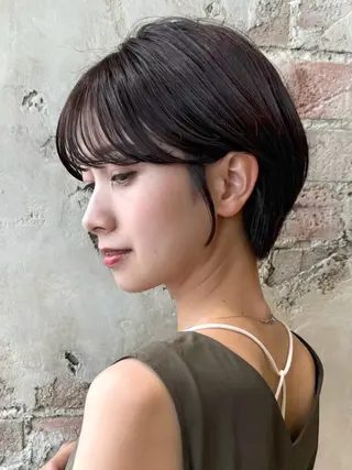 ショート カラー 💍新宿ショート 💍岩田莉奈のヘアスタイル