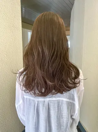 セミロング ヘアアレンジ 透明感color 🥣suzunaのヘアスタイル
