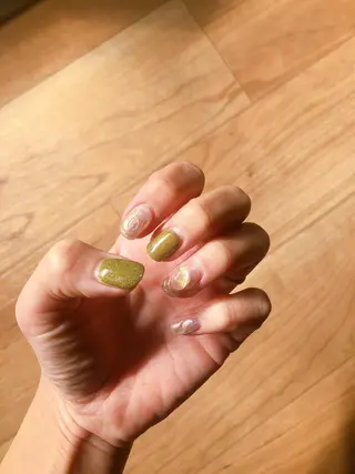 ネイル nailsalon　hue所属・小山 羽奈のネイルデザイン