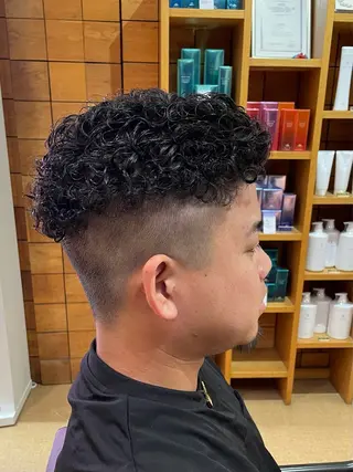 パーマ メンズ ⚜️志村 哲也⚜️のヘアスタイル