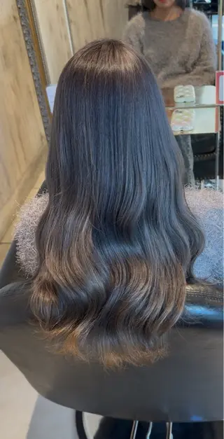 ロング フェニーチェ高崎所属・鶴谷 麻衣のヘアスタイル